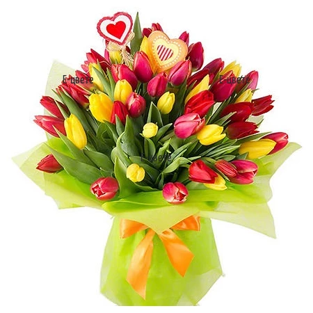 Send lovely bouquet of 75 Tulips