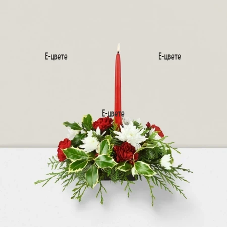 Online order of Christmas centerpiece.