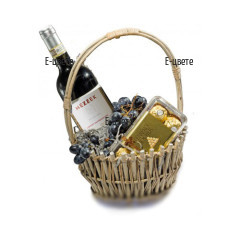 Поръчка на кошница с вино, бонбони и плодове