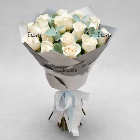 Flower delivery - Gentle white bouquet of roses and gypsophila