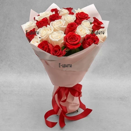 Original bouquet of 25 white and red roses