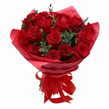 Доставка на букет от 25 червени рози