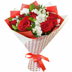 Романтичен букет от червени рози и алстромерии