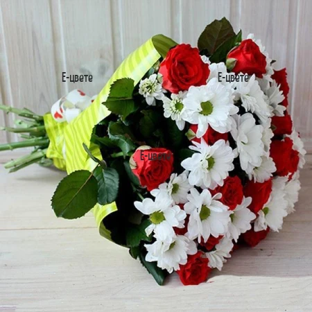 Bouquet of 11 roses and 6 chrysanthemums Sofia | E-cvete.com