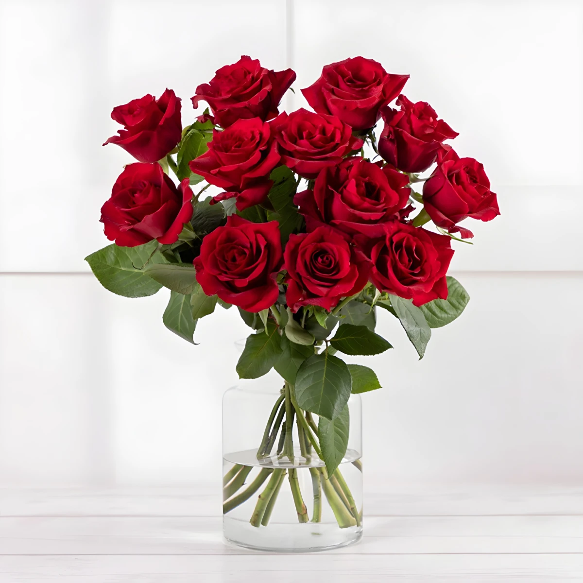 Delivery of roses and red rose bouquets in Sofia, Plovdiv, Varna, Burgas