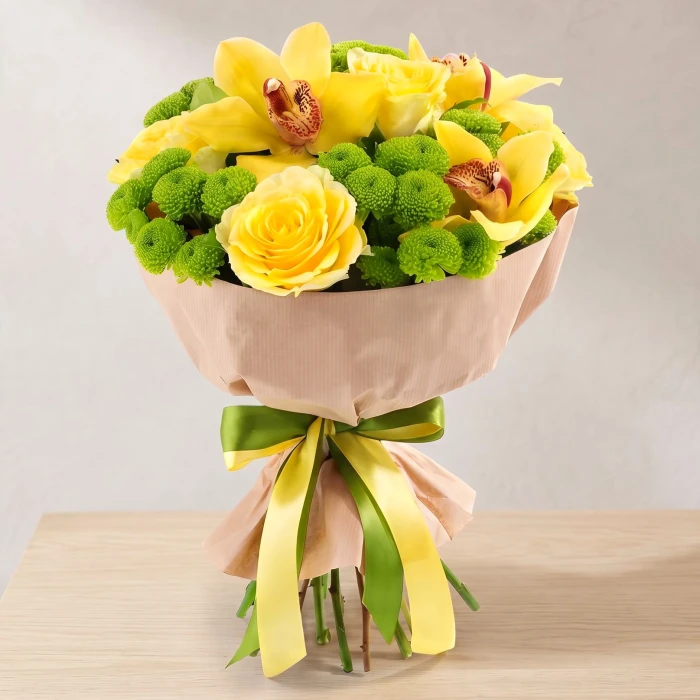 Online order for a bouquet of roses and orchids - bouquet Galapagos