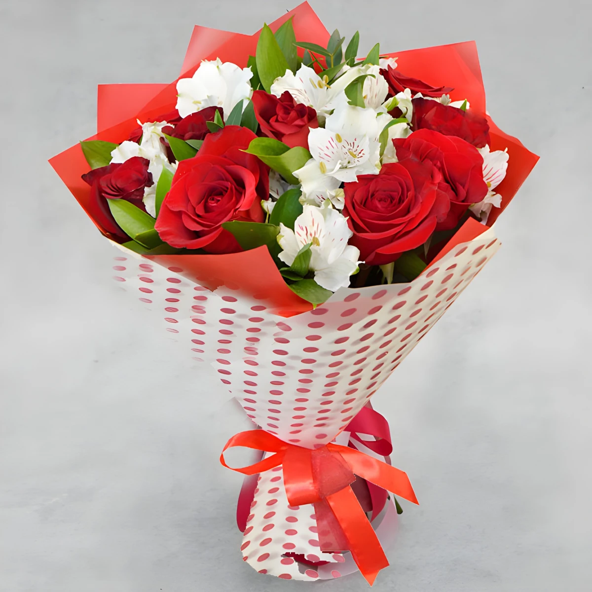 Order romantic bouquet of roses and alstroemerias