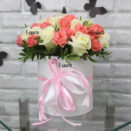 Delivery of a round box of 25 tender roses in Bulgaria
