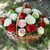 Кошница с рози