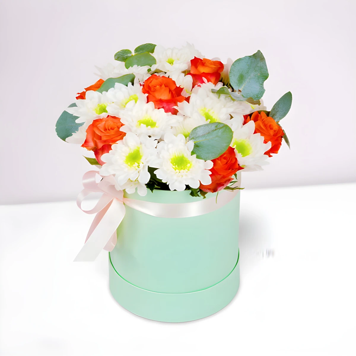 Send a beautiful box of flowers to Bulgaria