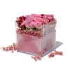 Cube with roses