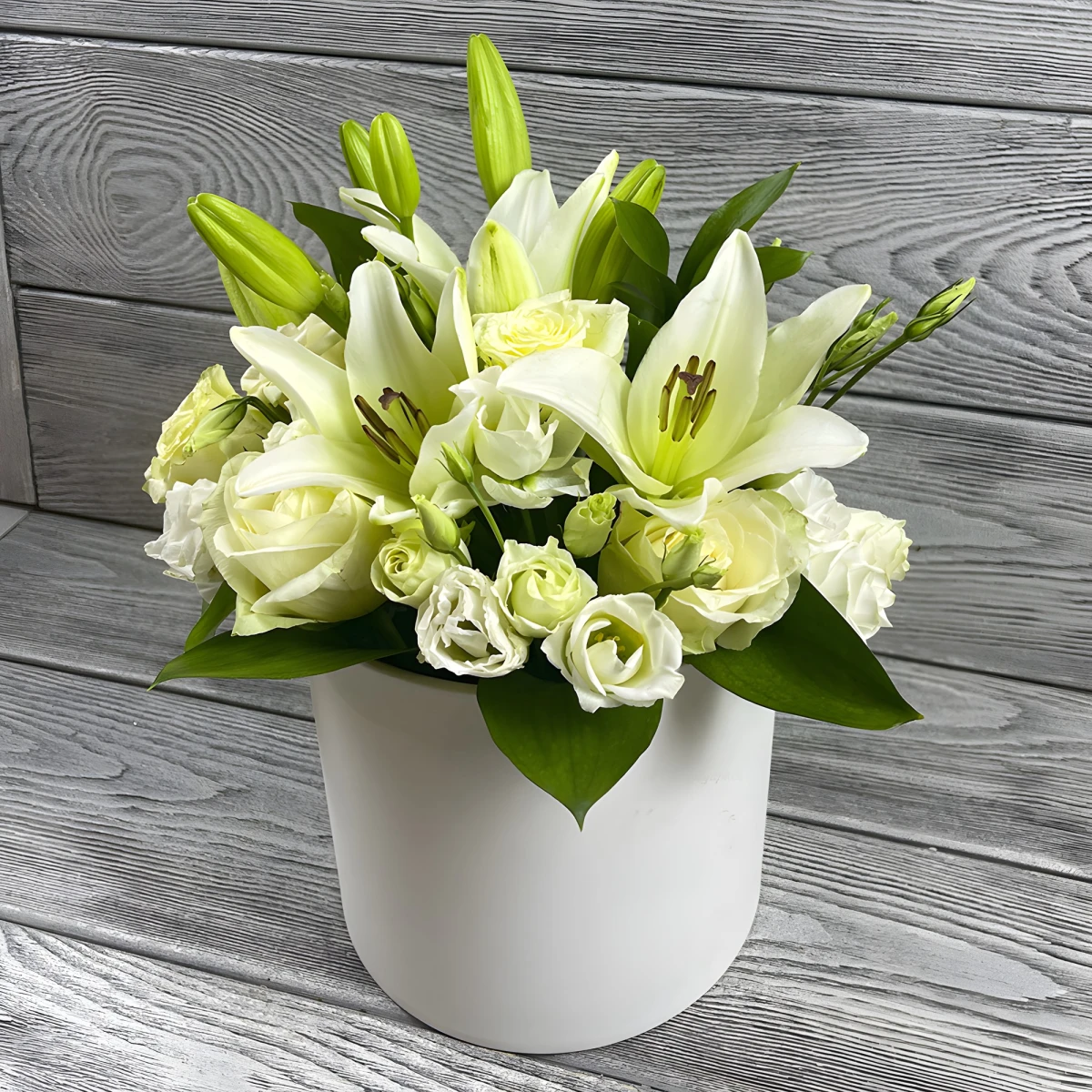 Send to Bulgaria white flowers box arrangement