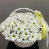 Хризантеми в кошница